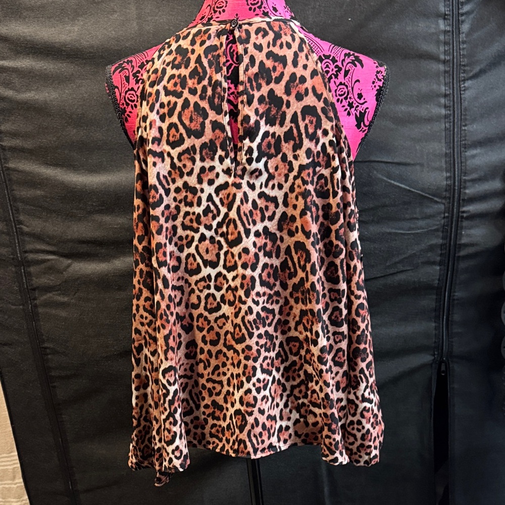 Leopard Print Women's Top - Picture 4 of 7